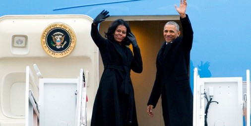 barryandmichelle_small Barack and Michelle Obama Are About to Get Even Richer Business  