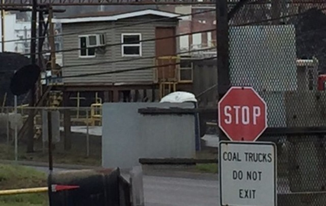 coalsign_small For Miners and Mine owners safety bills fire up tensions in coal country Environment  